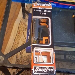 DOOR INSTALLATION TOOL